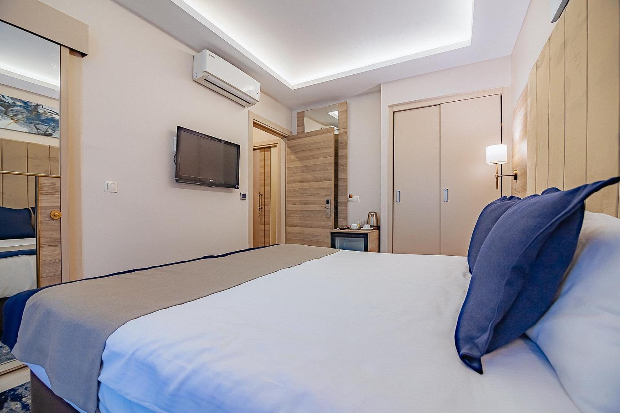 The Milltown Hotel Istanbul Room photo